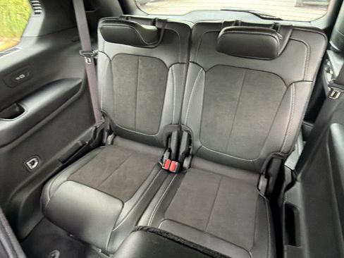 Used 2025 Jeep Grand Cherokee L Laredo AWD/4WD image 25