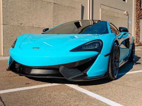 Used 2017 McLaren 570S image 30