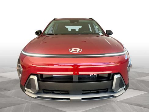 Used 2026 Hyundai Kona SEL Premium FWD image 2