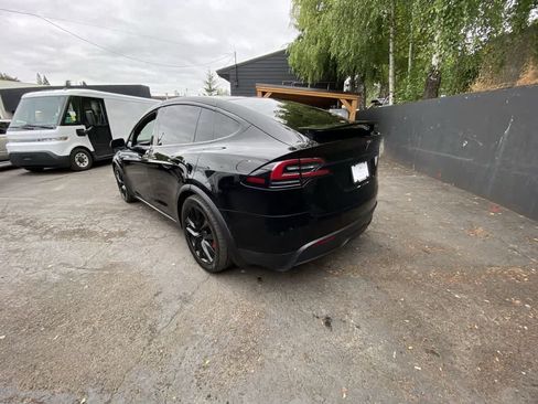 Used 2022 Tesla Model X Plaid AWD/4WD image 4