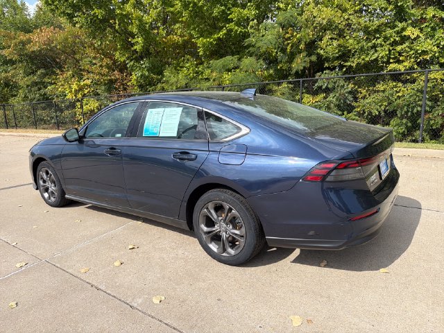Used 2024 Honda Accord EX image 3