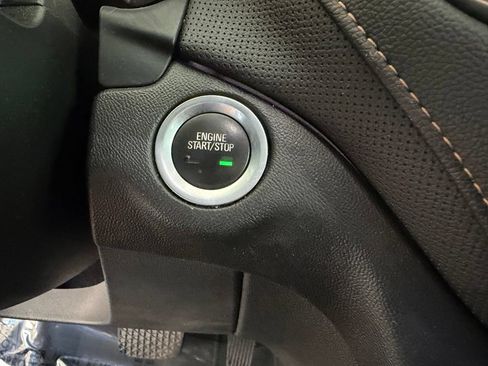 Used 2020 Chevrolet Equinox Premier w/ Premier Redline Edition FWD image 47
