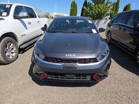 Used 2023 Kia Forte GT-Line w/ GT-Line Premium Package FWD image 5