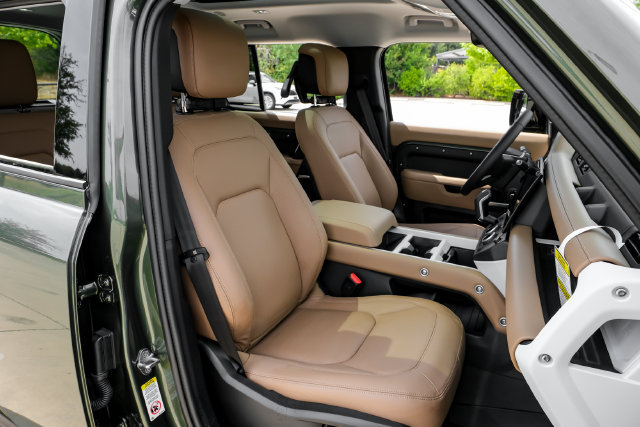 New 2026 Land Rover Defender 110 S AWD/4WD image 37