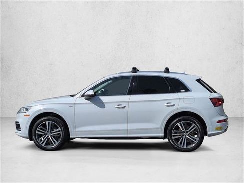 Used 2020 Audi Q5 e Premium Plus w/ Premium Plus Package image 9