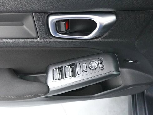 Used 2025 Honda Civic Sport image 8