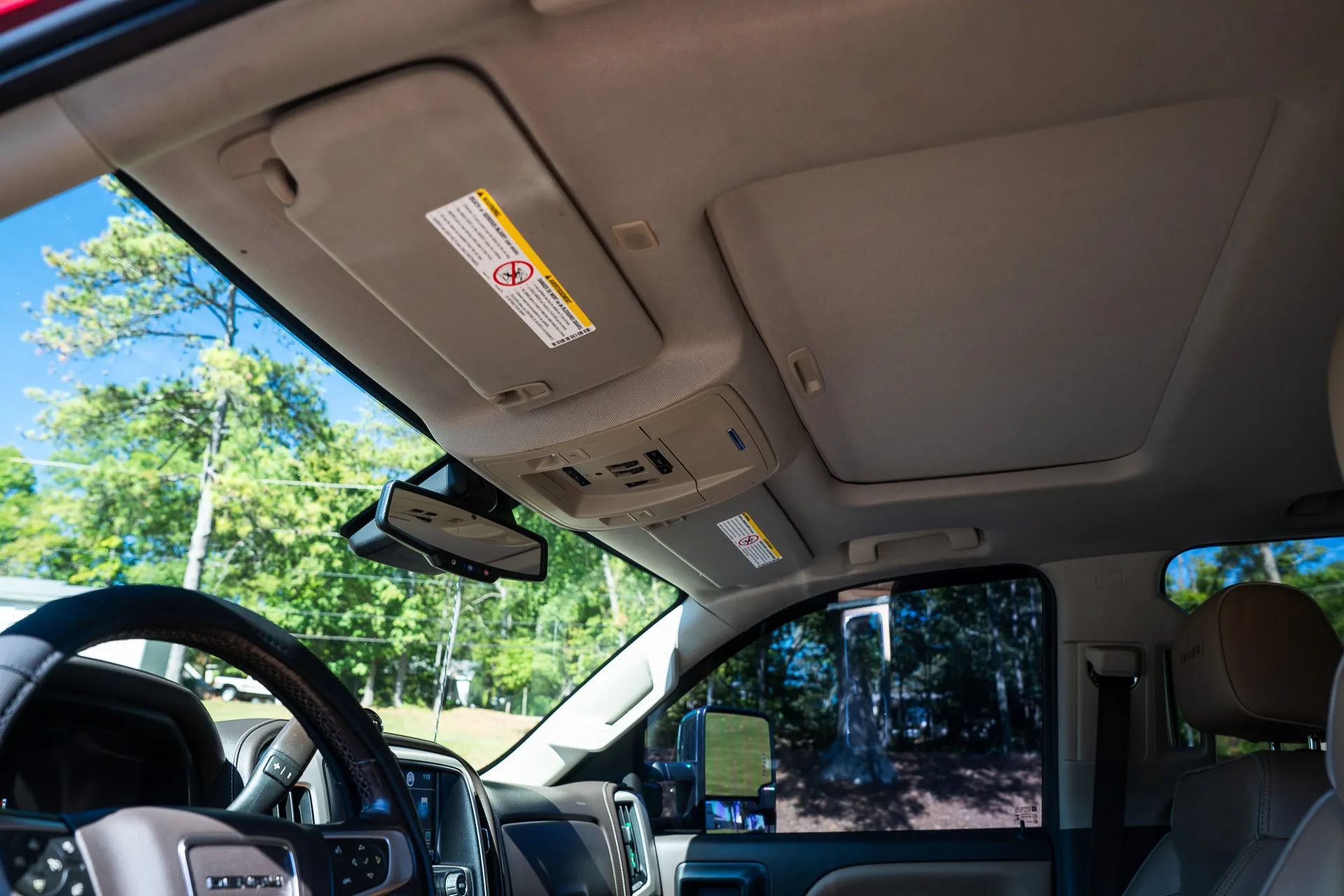Used 2018 GMC Sierra 2500 Denali w/ Duramax Plus Package AWD/4WD image 21
