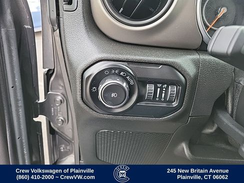 Used 2018 Jeep Wrangler Unlimited Sport S image 12