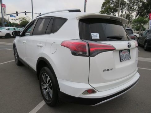 Used 2016 Toyota RAV4 XLE FWD image 8