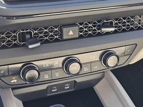 Used 2023 Honda Accord EX image 21