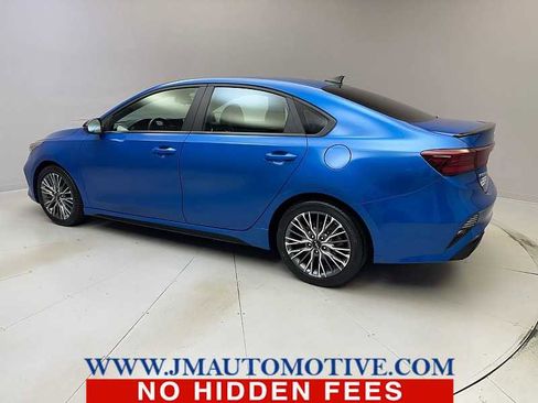 Used 2022 Kia Forte GT-Line w/ GT-Line Technology Package FWD image 3