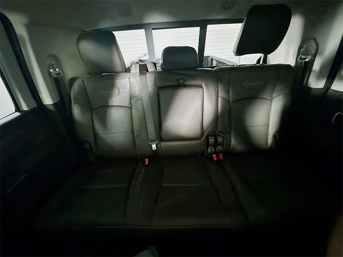 New 2026 RAM 3500 Longhorn w/ Towing Technology Group image 10