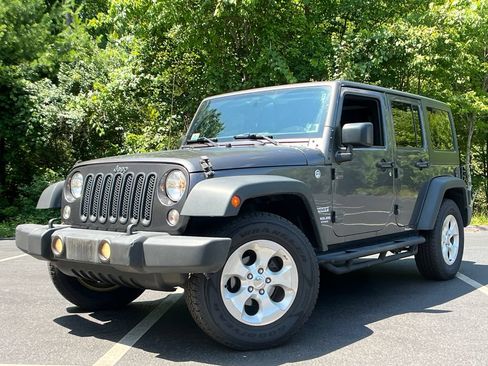 Used 2016 Jeep Wrangler Unlimited Sport w/ Connectivity Group AWD/4WD image 1