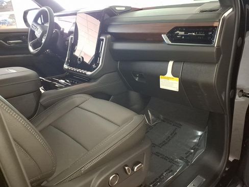New 2026 GMC Yukon Denali AWD/4WD image 9