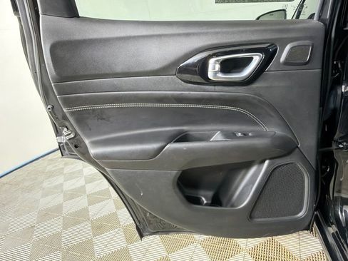 Used 2022 Jeep Compass High Altitude AWD/4WD image 24