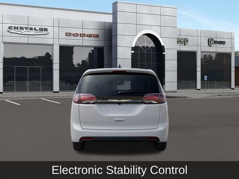 New 2026 Chrysler Voyager LX image 8