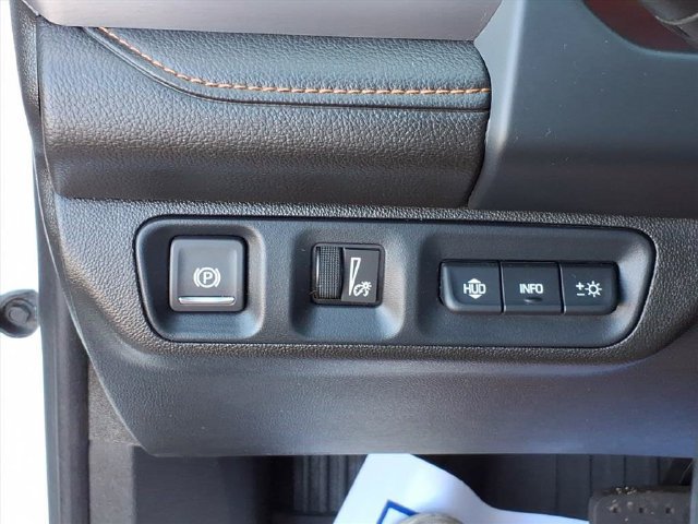Used 2023 GMC Acadia AT4 w/ Technology Package AWD/4WD image 19