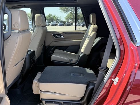 Used 2023 Chevrolet Tahoe Premier w/ Premium Package RWD image 36