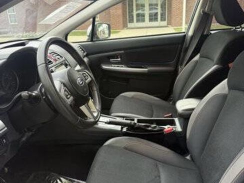 Used 2016 Subaru Crosstrek 2.0i Premium w/ Moonroof Package AWD/4WD image 11