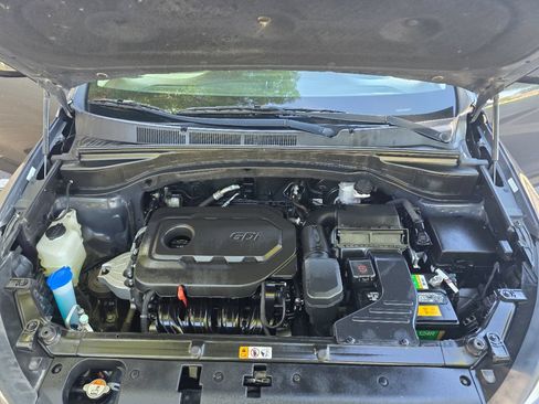 Used 2018 Hyundai Santa Fe Sport FWD image 10