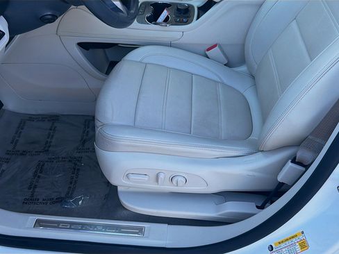 Used 2023 GMC Acadia Denali AWD/4WD image 16