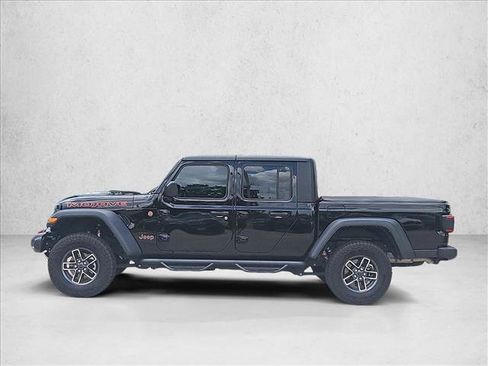 Used 2024 Jeep Gladiator Mojave AWD/4WD image 8