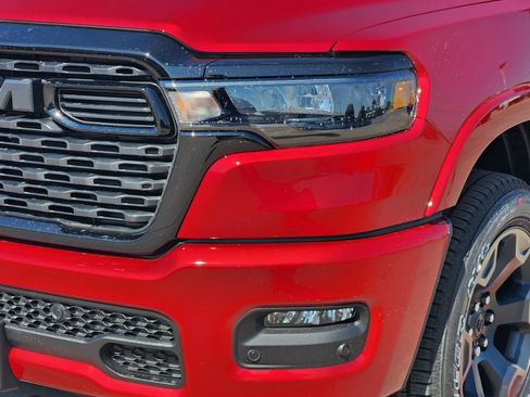 New 2026 RAM 1500 4x4 Crew Cab image 9