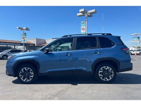 Certified 2025 Subaru Forester Premium image 2