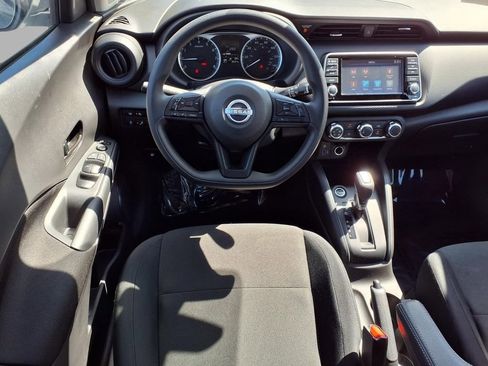 Used 2025 Nissan Kicks Play S FWD image 4