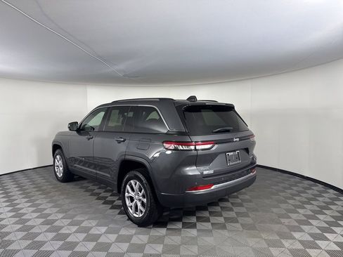 Used 2022 Jeep Grand Cherokee Limited AWD/4WD image 3