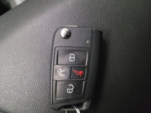 Used 2025 Volkswagen Jetta Sport FWD image 32