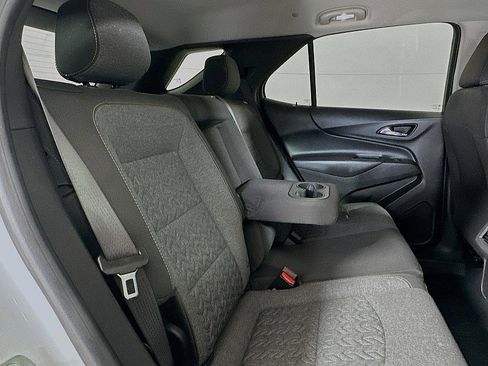 Used 2024 Chevrolet Equinox LT image 24