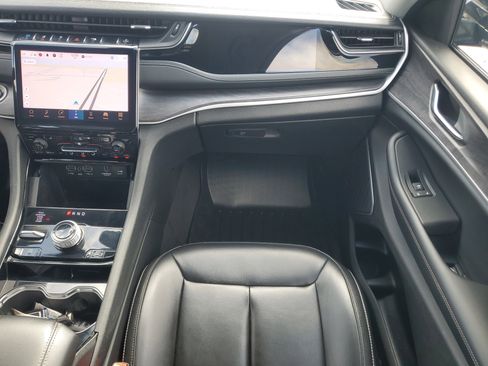 Used 2023 Jeep Grand Cherokee 4WD 4xe image 21