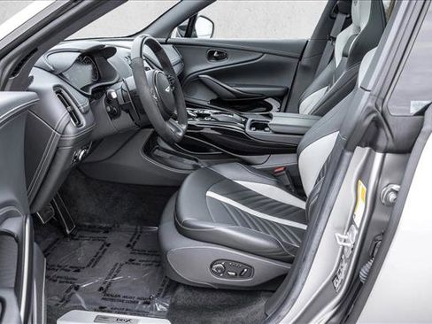 Used 2024 Aston Martin DBX 707 image 12