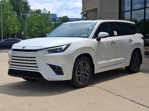 New 2026 Lexus TX 350 AWD image 2