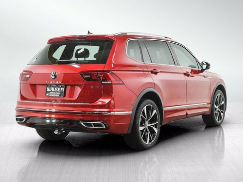 Used 2024 Volkswagen Tiguan SEL R-Line AWD/4WD image 5