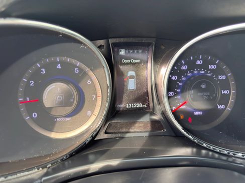 Used 2014 Hyundai Santa Fe Sport 2.0T w/ Technology Package 05 image 27