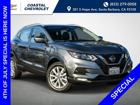 Used 2020 Nissan Rogue Sport SV w/ Technology Package FWD image 1