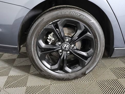Used 2025 Honda Accord SE image 19