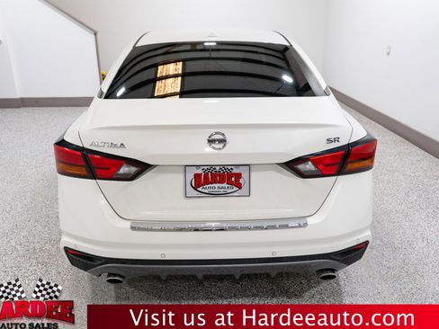 Used 2021 Nissan Altima 2.5 SR w/ SR Premium Package FWD image 4