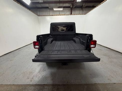 Used 2022 Jeep Gladiator Sport AWD/4WD image 8