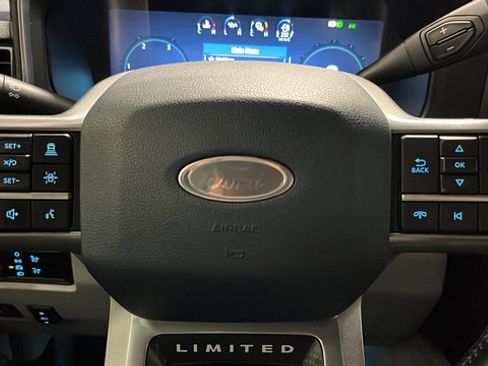 Used 2023 Ford F350 Limited w/ FX4 Off-Road Package AWD/4WD image 16