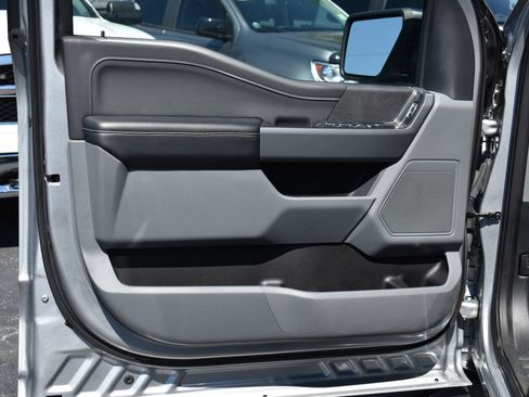 Used 2024 Ford F150 XLT AWD/4WD image 11