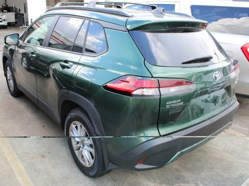 Used 2026 Toyota Corolla Cross LE FWD image 8
