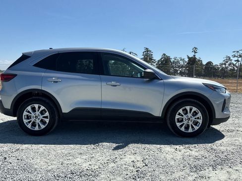 Used 2024 Ford Escape Active AWD/4WD image 9