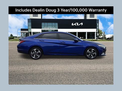 Used 2023 Hyundai Elantra Limited w/ Preferred Accessory Package FWD image 1