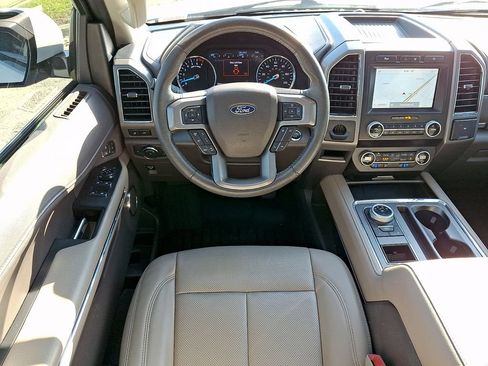 Certified 2021 Ford Expedition XLT RWD image 11