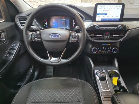 Used 2025 Ford Escape Active w/ Cold Weather Package image 17