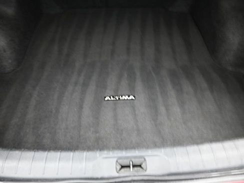 Used 2025 Nissan Altima 2.5 SV image 12