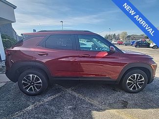 Used 2025 Chevrolet TrailBlazer LT video 3